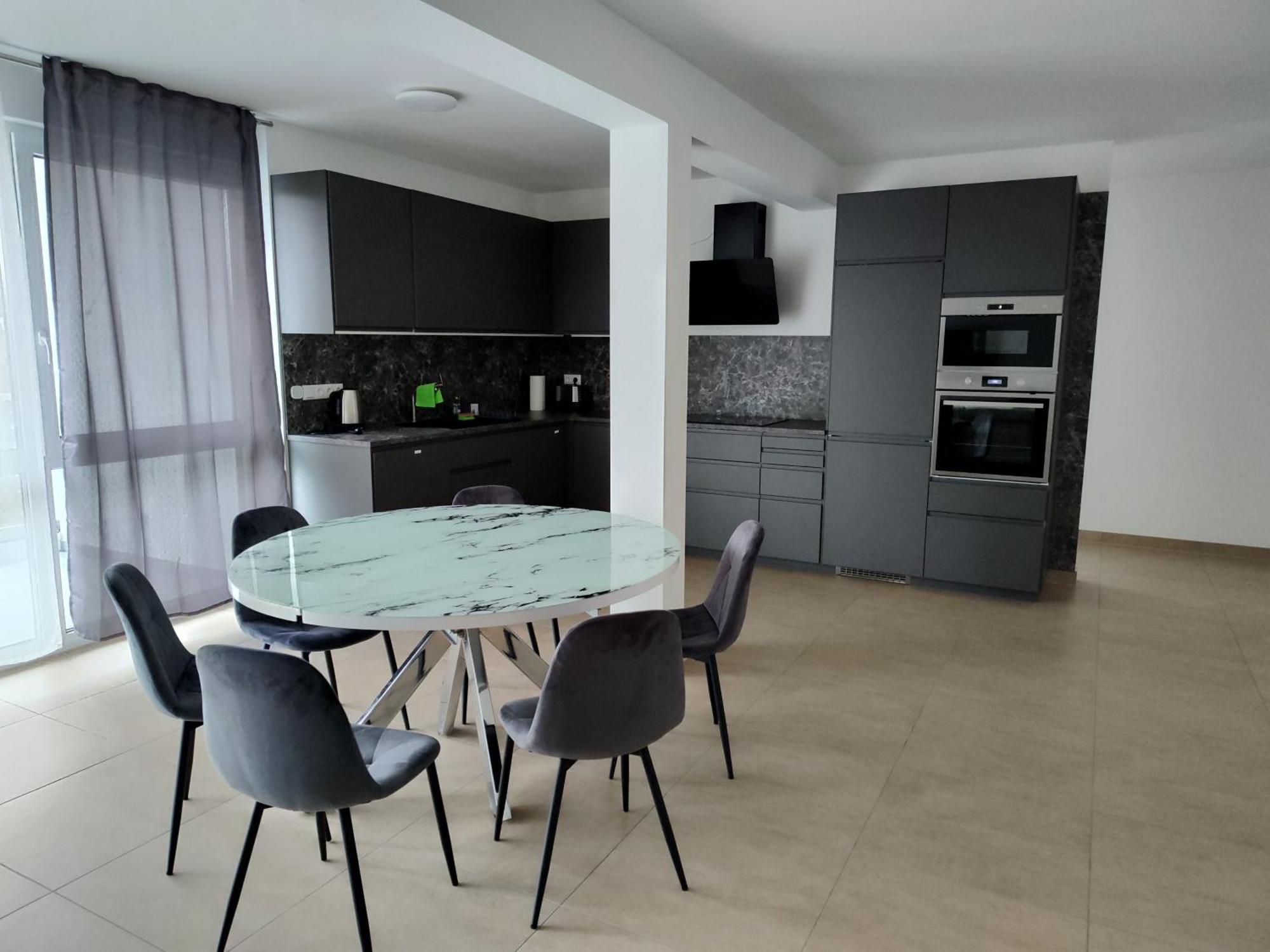 Hotel Valley Of Business Frankfurt-Airport - Grey Label Penthouse Хофхайм-ам-Таунус Экстерьер фото